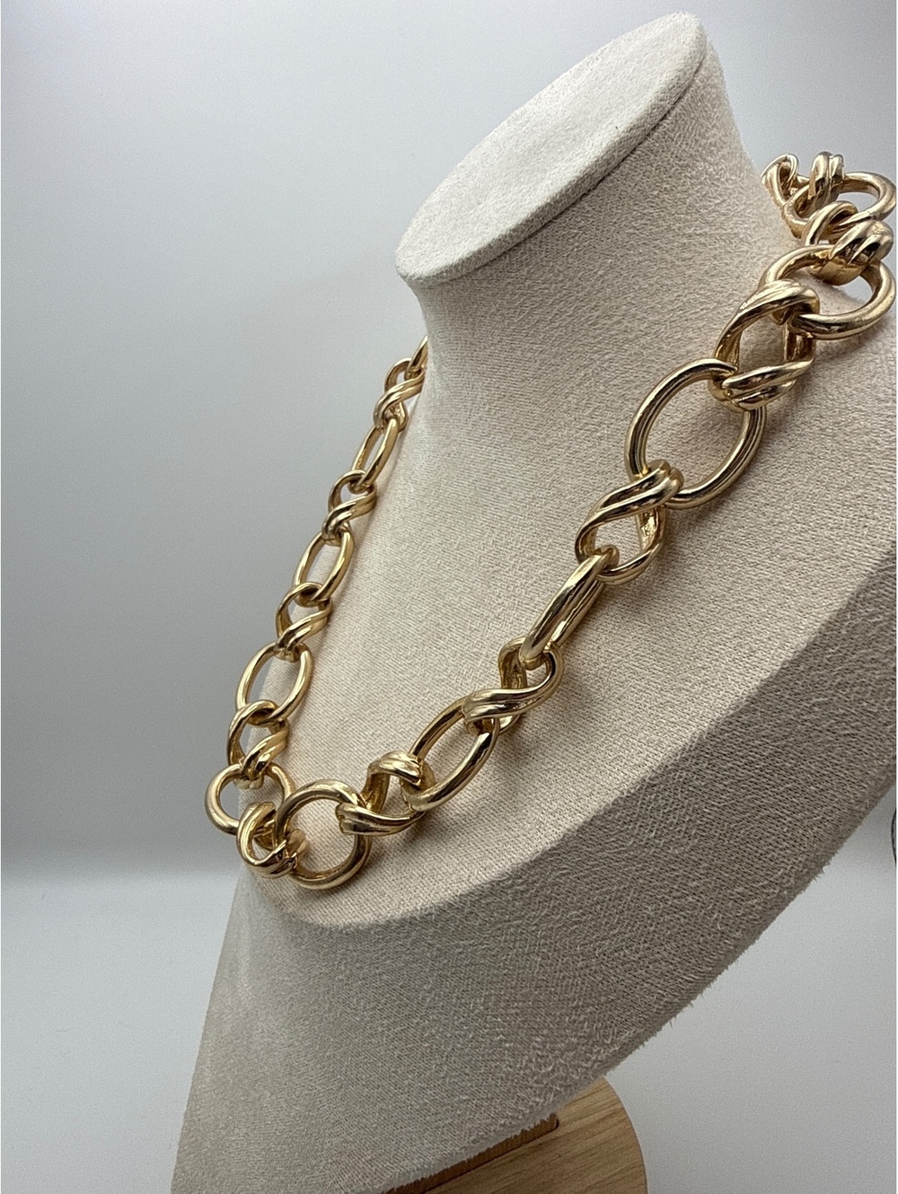 **Lydell NYC Gold Tone Chunky Link Chain Necklace 17" Statement Adjustable** - Picture 3 of 4